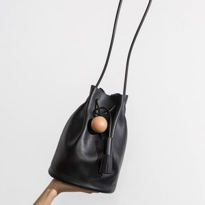 *SOLD* BUILDING BLOCK Bucket Bag in Pebbled Black